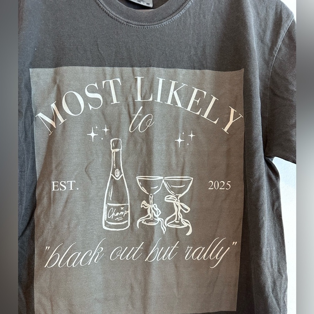 TWO Custom Colors Girls Weekend Charcoal Tshirts NWOT - Picture 3 of 7
